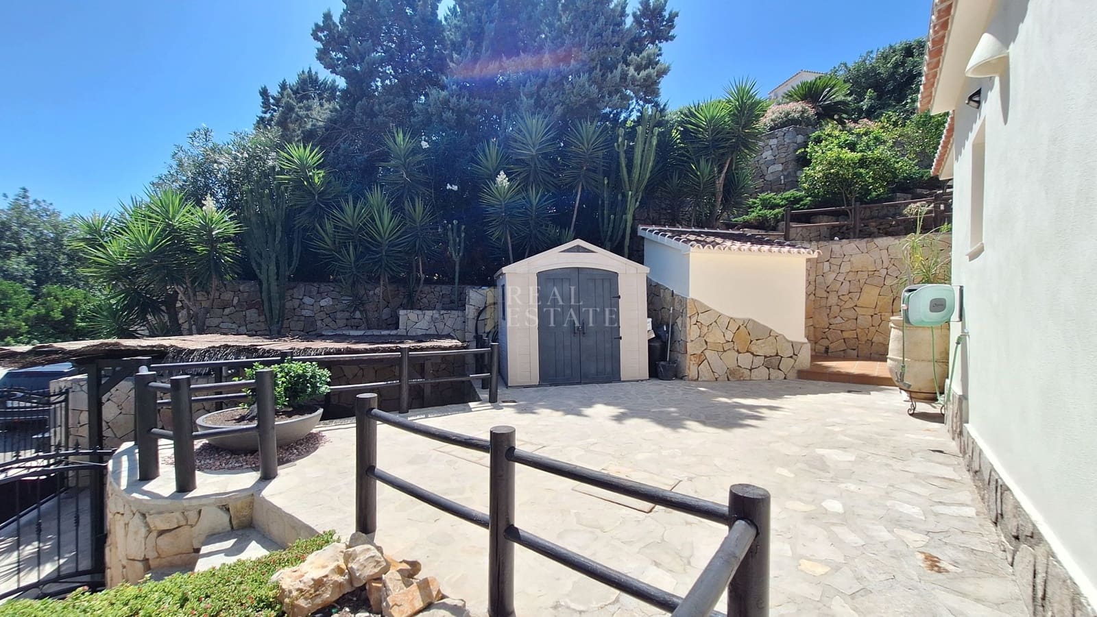 3 bedroom Villa for sale in Denia with pool - € 550,000 (Ref: 10021841)