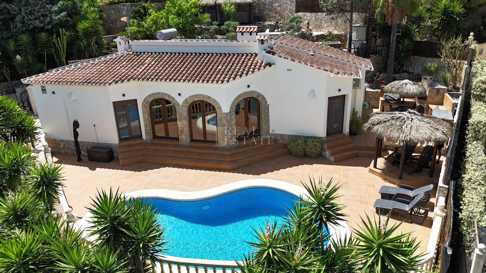 3 slaapkamer Villa te koop in Denia met zwembad garage - € 550.000 (Ref: 10021841)