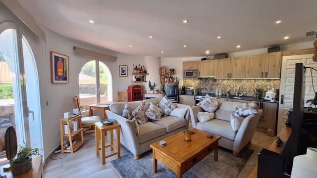 4 chambre Villa/Maison à vendre à Benidoleig avec piscine - 550 000 € (Ref: 10023326)