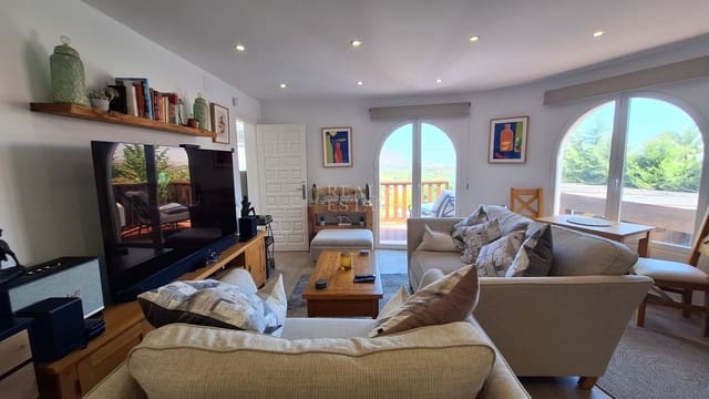 4 chambre Villa/Maison à vendre à Benidoleig avec piscine - 550 000 € (Ref: 10023326)