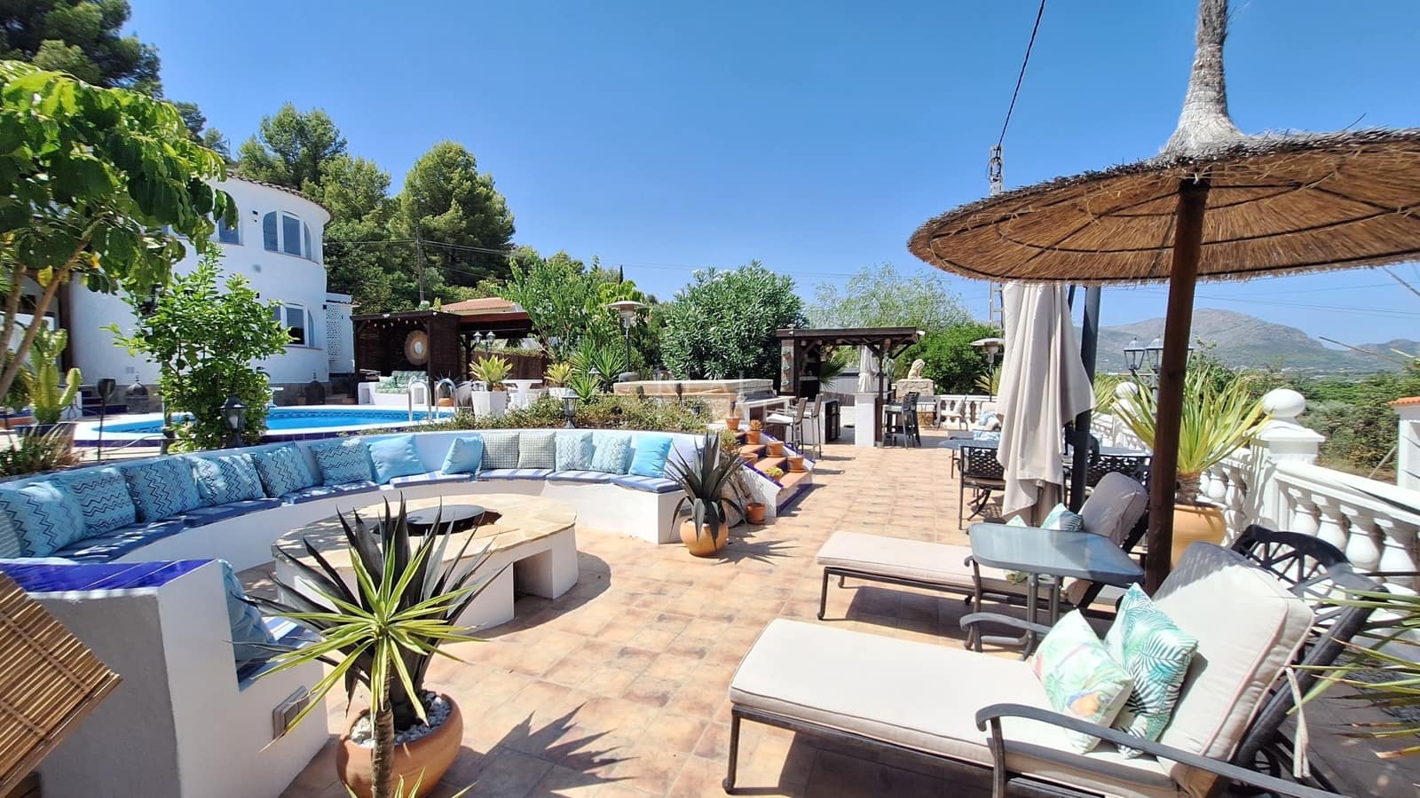 4 chambre Villa/Maison à vendre à Benidoleig avec piscine - 550 000 € (Ref: 10023326)