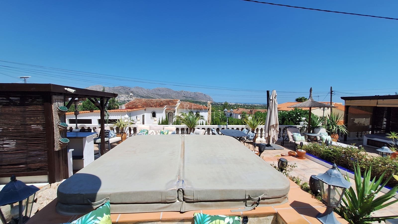 4 chambre Villa/Maison à vendre à Benidoleig avec piscine - 550 000 € (Ref: 10023326)