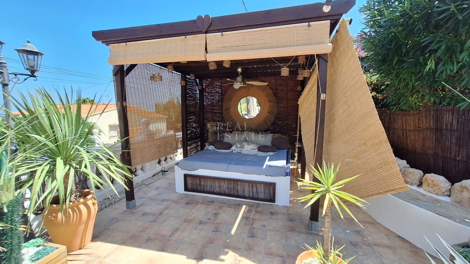 4 chambre Villa/Maison à vendre à Benidoleig avec piscine - 550 000 € (Ref: 10023326)