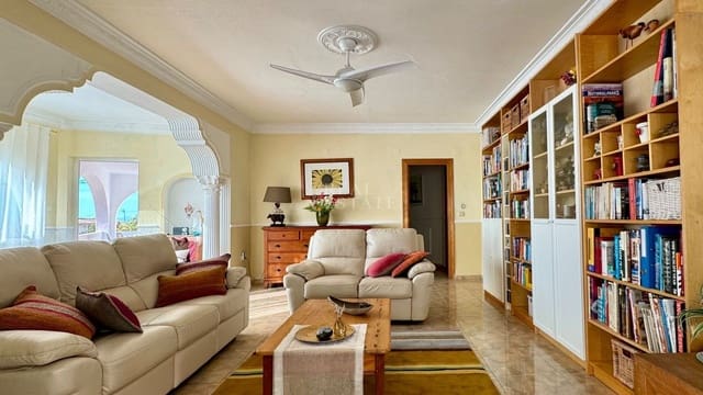 3 chambre Villa/Maison à vendre à Dénia avec piscine garage - 540 000 € (Ref: 10042243)