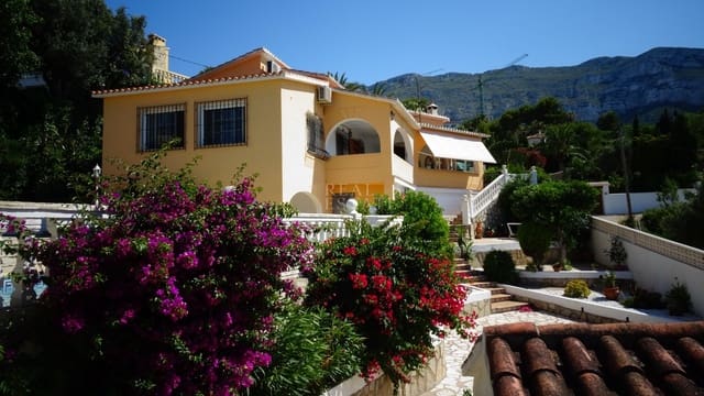 3 chambre Villa/Maison à vendre à Dénia avec piscine garage - 540 000 € (Ref: 10042243)