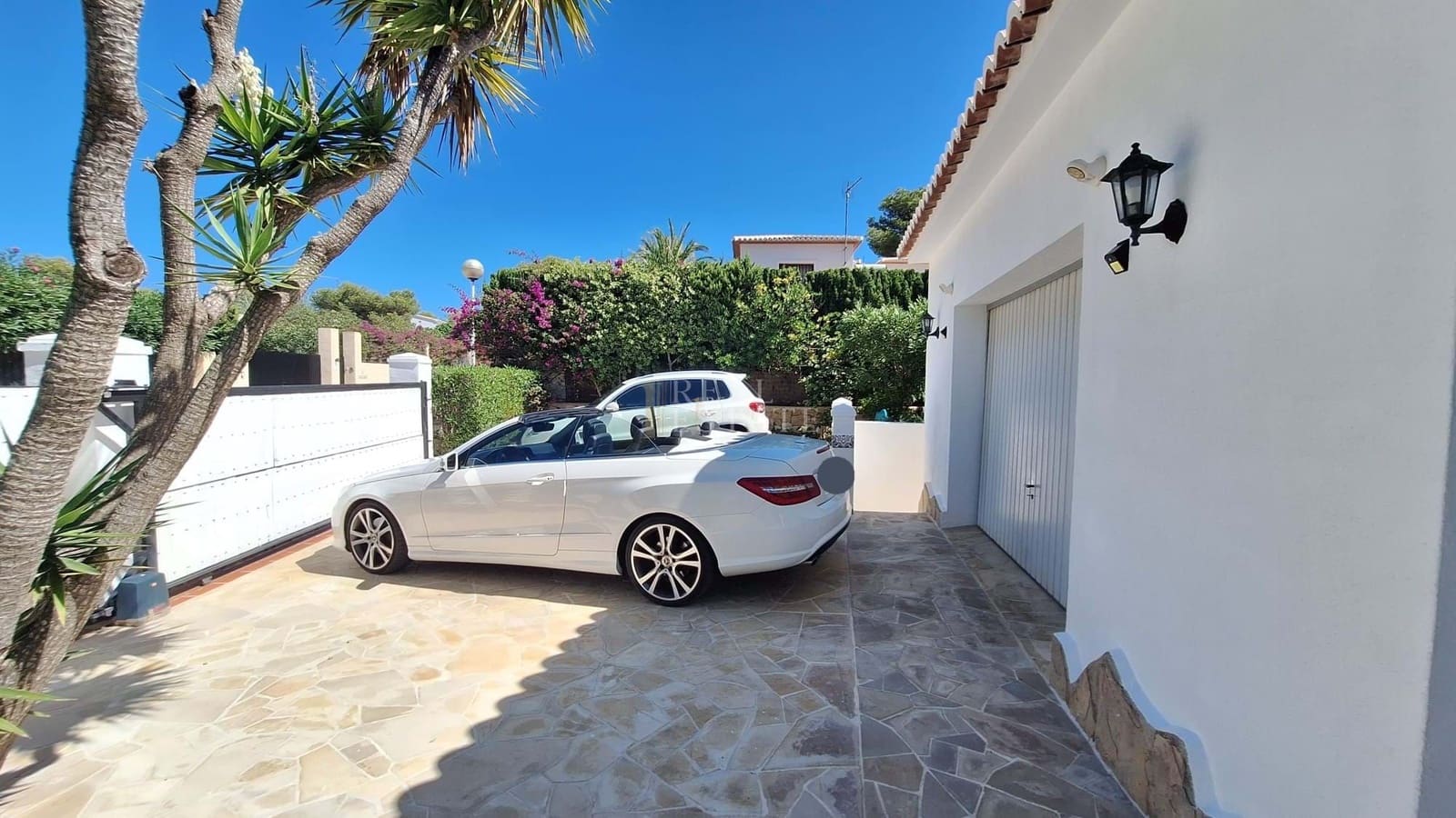 Chalet de 3 habitaciones en Javea / Xàbia en venta con piscina garaje - 725.000 € (Ref: 10049650)