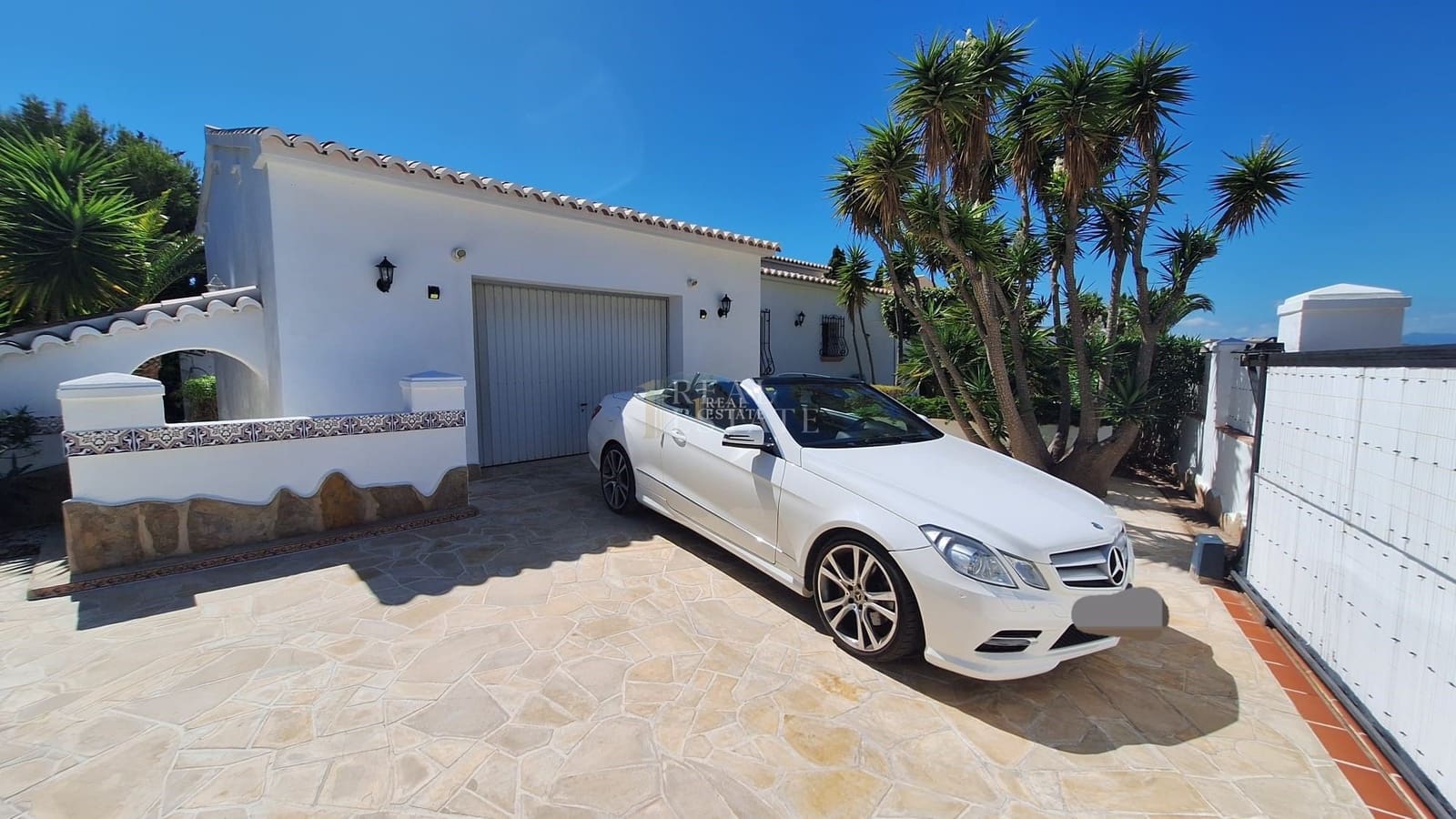 Chalet de 3 habitaciones en Javea / Xàbia en venta con piscina garaje - 725.000 € (Ref: 10049650)