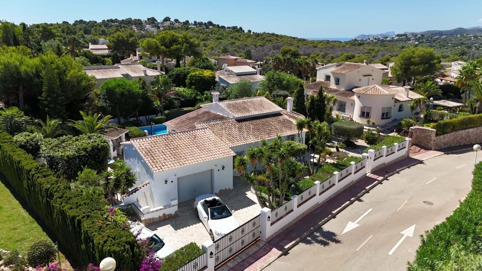 Chalet de 3 habitaciones en Javea / Xàbia en venta con piscina garaje - 725.000 € (Ref: 10049650)