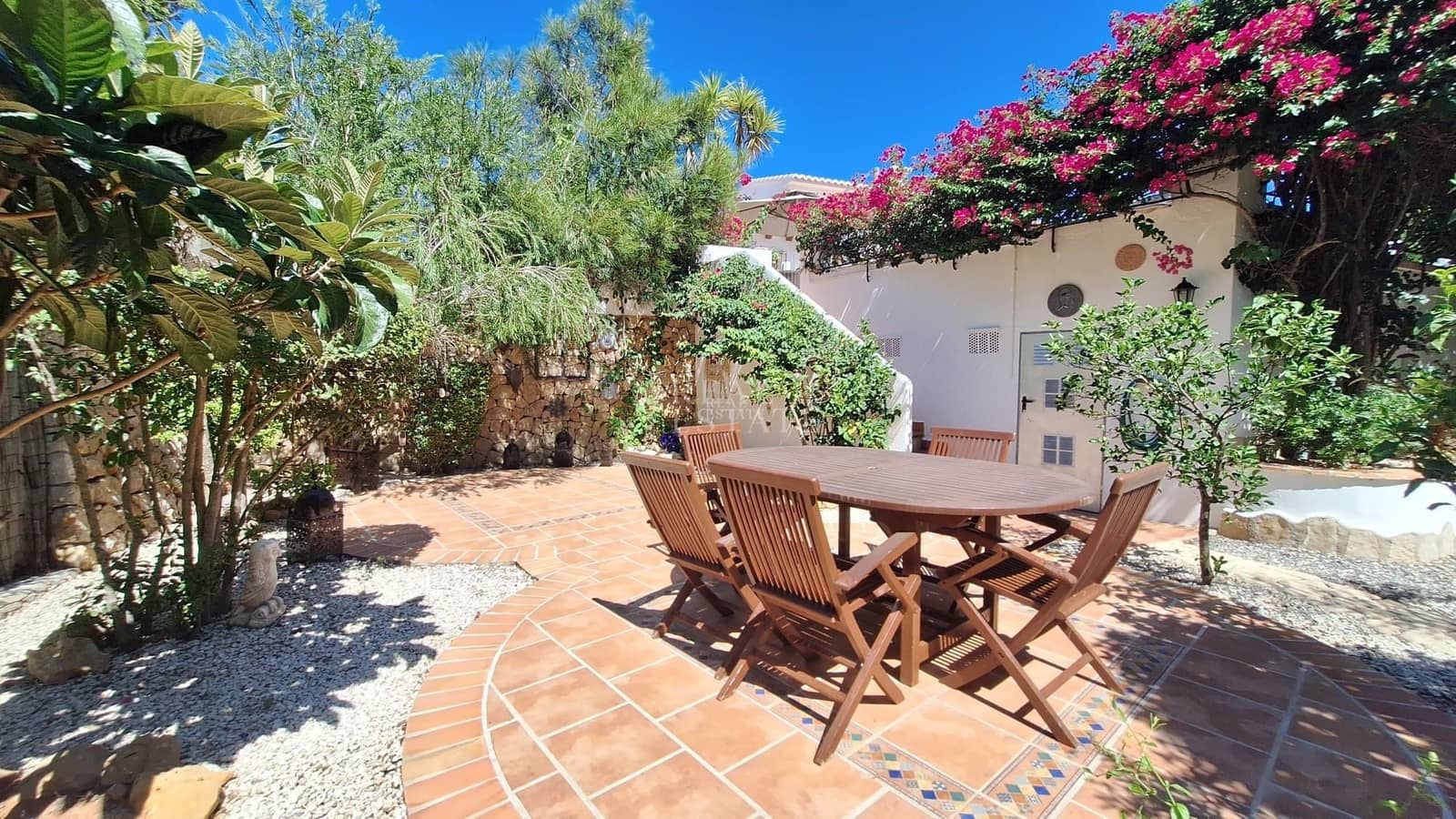 Chalet de 3 habitaciones en Javea / Xàbia en venta con piscina garaje - 725.000 € (Ref: 10049650)
