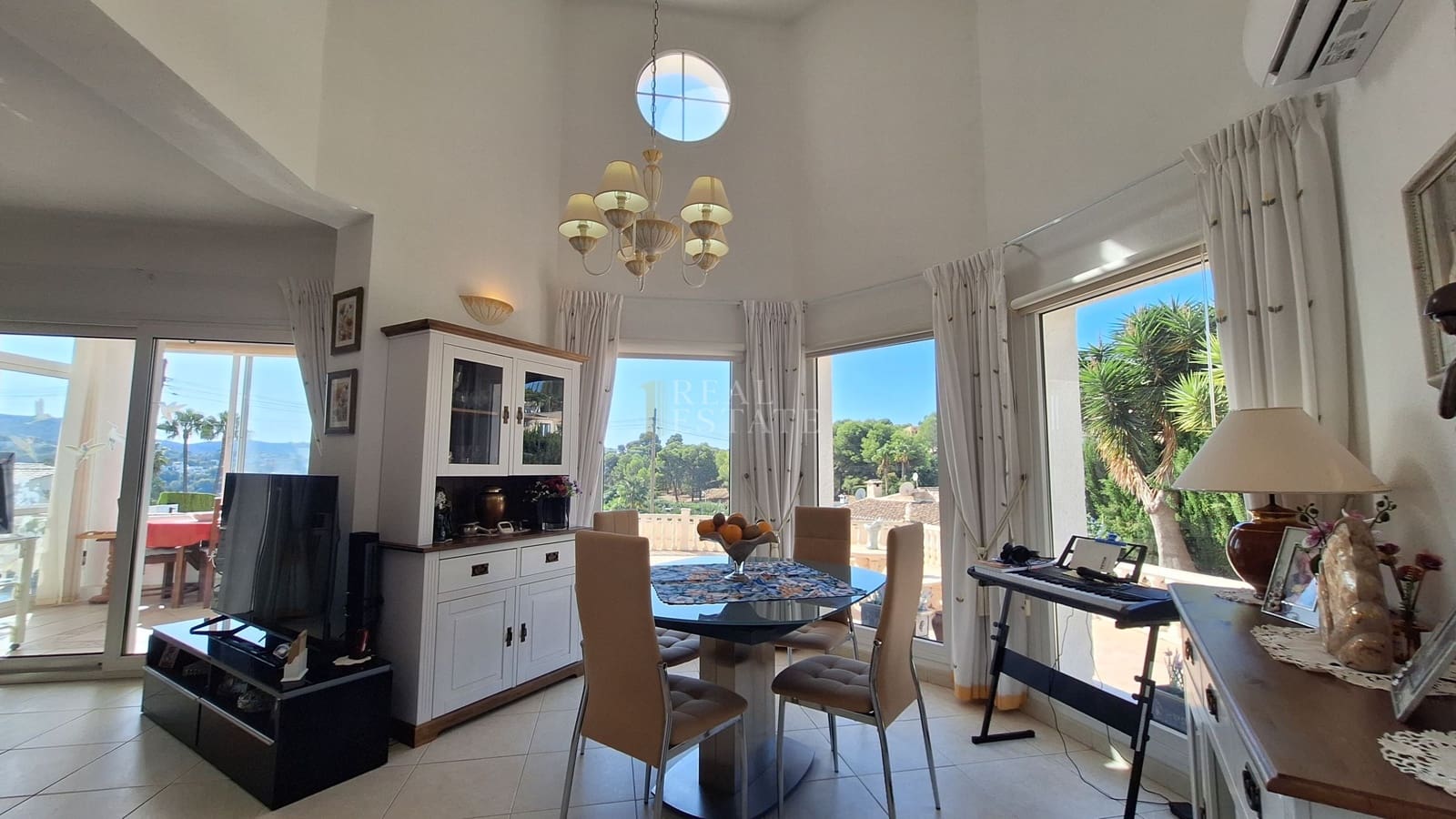 3 Zimmer Villa zu verkaufen in Moraira mit Pool - 620.000 € (Ref: 10057832)