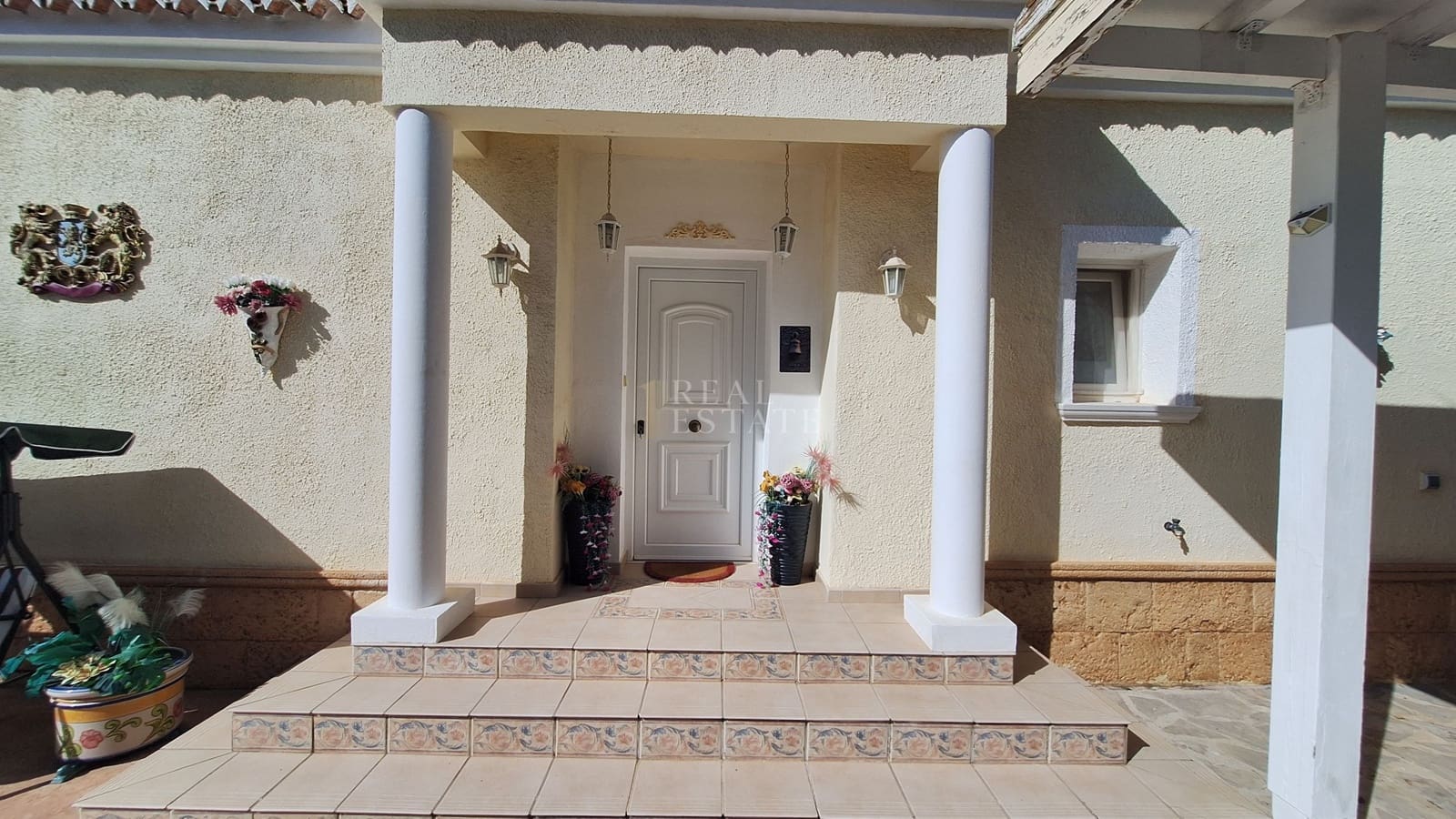 3 Zimmer Villa zu verkaufen in Moraira mit Pool - 620.000 € (Ref: 10057832)
