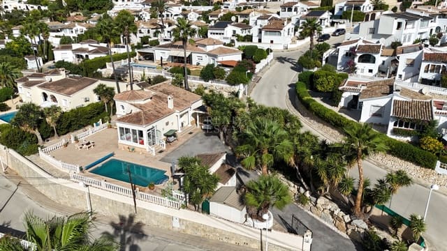3 Zimmer Villa zu verkaufen in Moraira, Teulada-Moraira mit Pool - 620.000 € (Ref: 10057832)