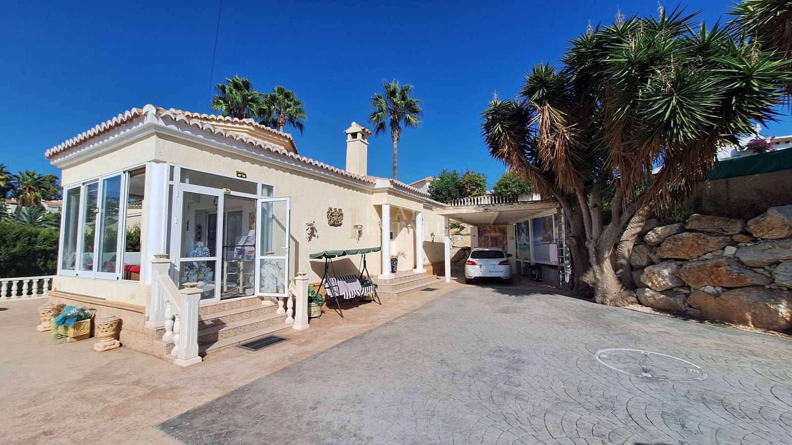 3 Zimmer Villa zu verkaufen in Moraira mit Pool - 620.000 € (Ref: 10057832)