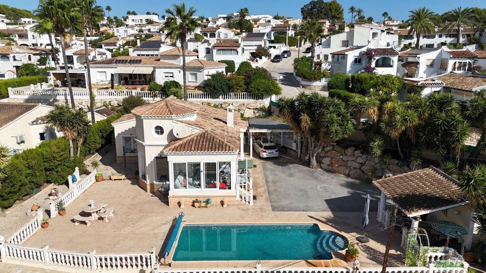 3 Zimmer Villa zu verkaufen in Moraira mit Pool - 620.000 € (Ref: 10057832)