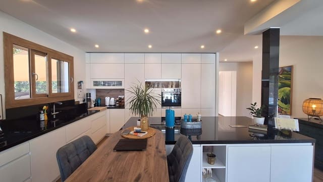 3 chambre Villa/Maison à vendre à Javea / Xàbia avec piscine - 799 950 € (Ref: 10060797)