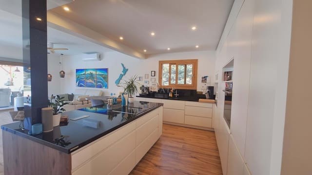 3 chambre Villa/Maison à vendre à Javea / Xàbia avec piscine - 799 950 € (Ref: 10060797)