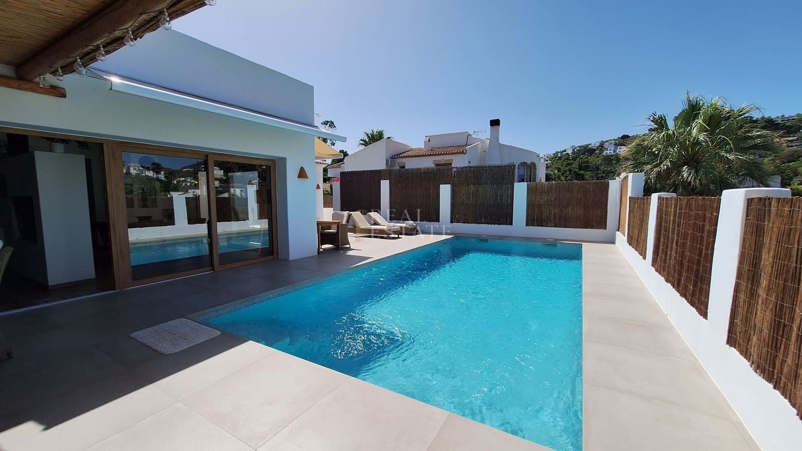 3 chambre Villa/Maison à vendre à Javea / Xabia avec piscine - 799 950 € (Ref: 10060797)