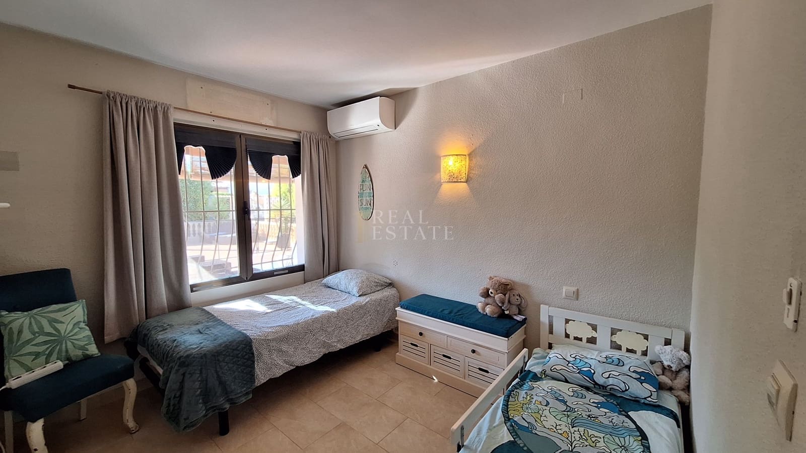 Chalet de 3 habitaciones en Javea / Xàbia en venta con piscina - 675.000 € (Ref: 10076886)