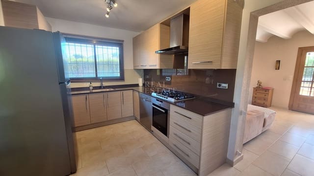 Chalet de 3 habitaciones en Javea / Xàbia en venta con piscina - 675.000 € (Ref: 10076886)