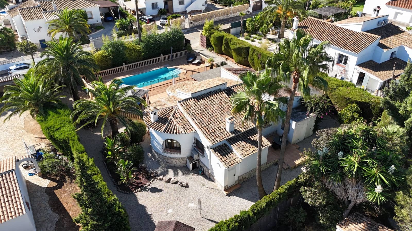 Chalet de 3 habitaciones en Javea / Xàbia en venta con piscina - 675.000 € (Ref: 10076886)