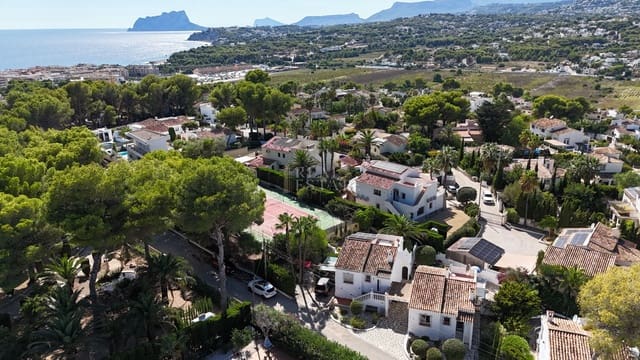 2 quarto Moradia para venda em Moraira, Teulada-Moraira com piscina - 325 000 € (Ref: 10095749)