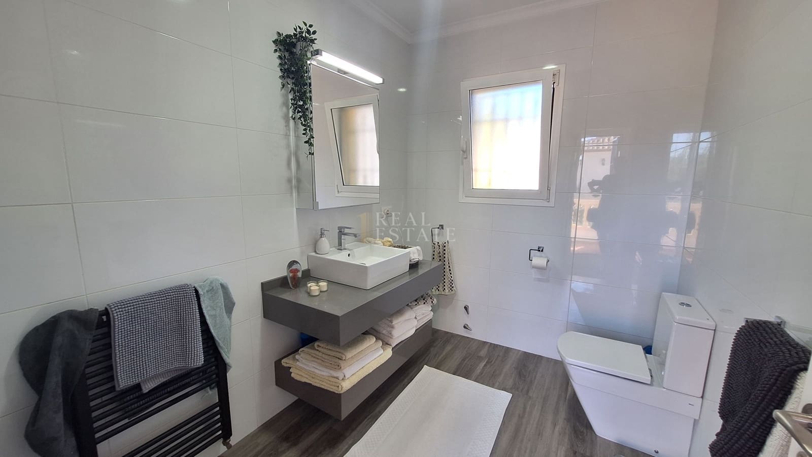 3 slaapkamer Villa te koop in Sagra met zwembad garage - € 375.000 (Ref: 10154159)