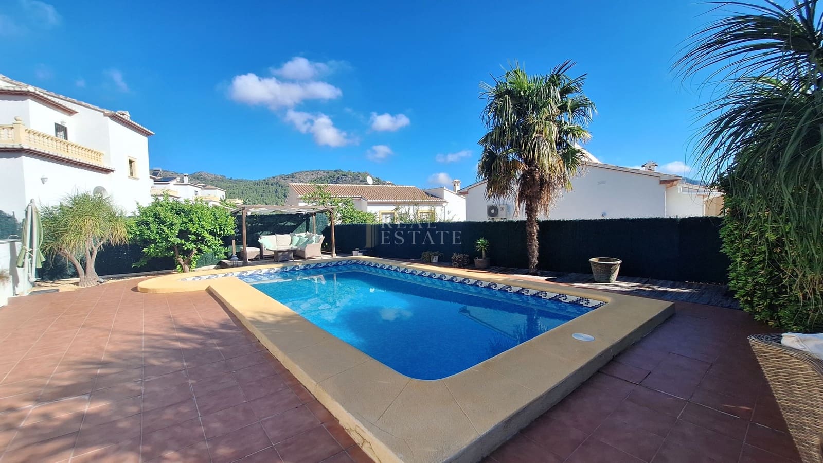 3 slaapkamer Villa te koop in Sagra met zwembad garage - € 375.000 (Ref: 10154159)