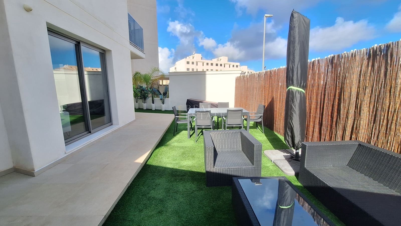 3 slaapkamer Appartement te koop in Denia met zwembad garage - € 469.950 (Ref: 10182148)