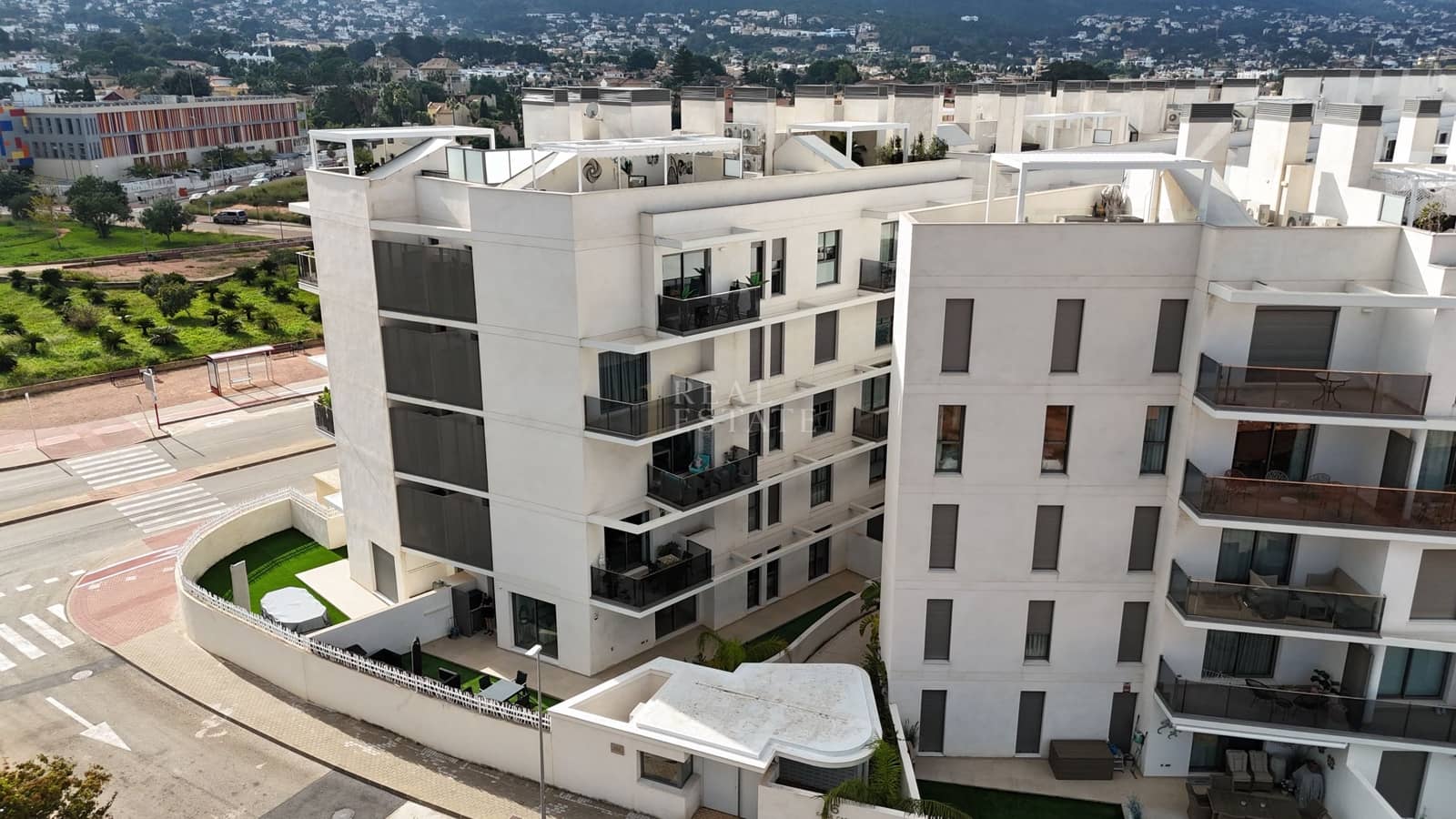 3 slaapkamer Appartement te koop in Denia met zwembad garage - € 469.950 (Ref: 10182148)