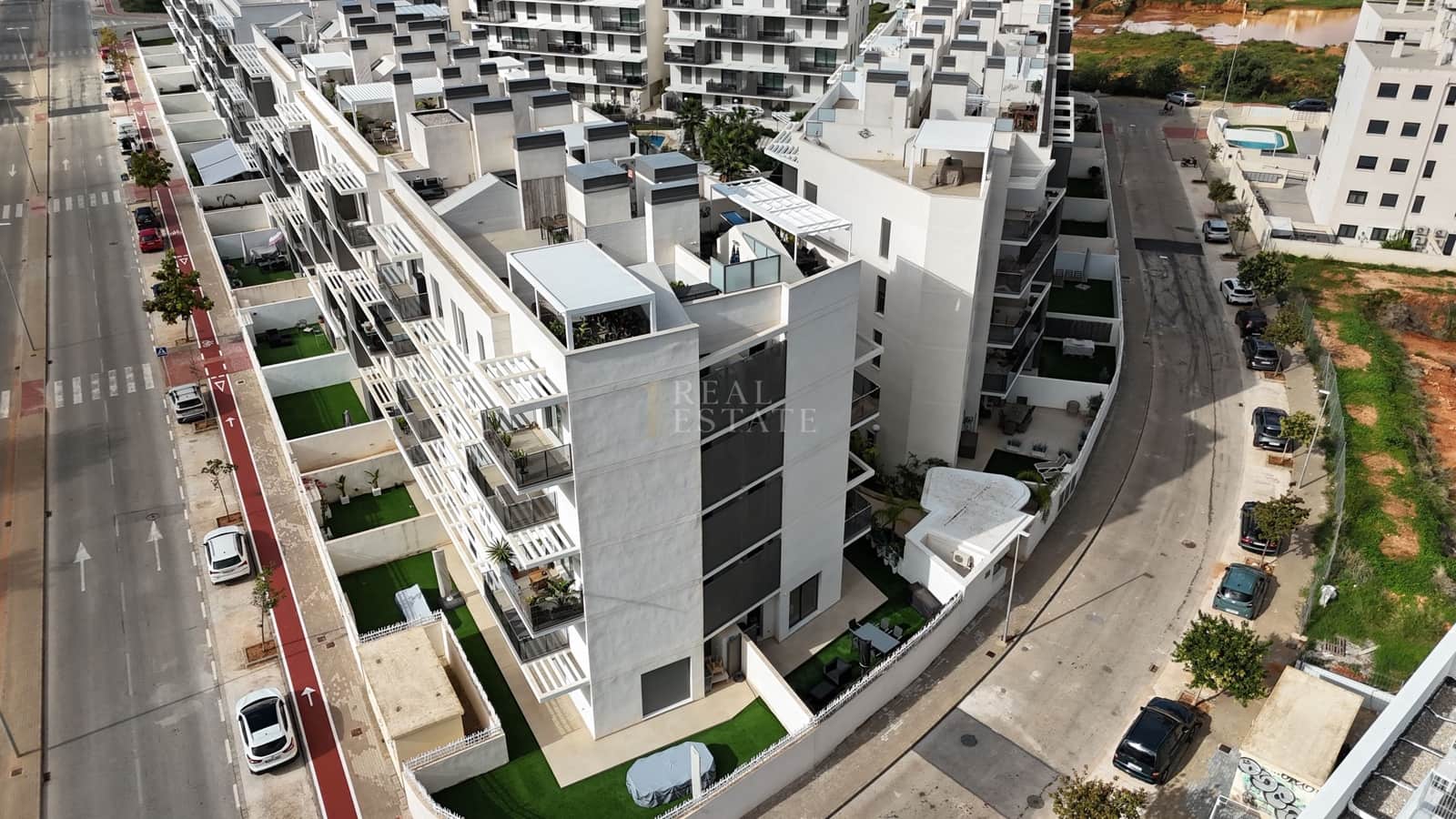3 slaapkamer Appartement te koop in Denia met zwembad garage - € 469.950 (Ref: 10182148)