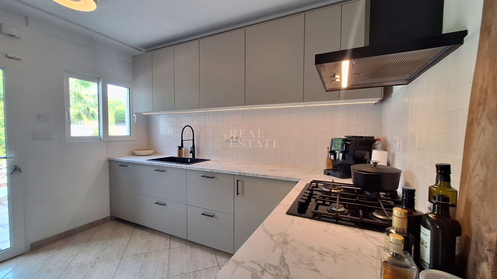 4 soverom Villa til salgs i Denia med svømmebasseng garasje - € 699 950 (Ref: 10186170)