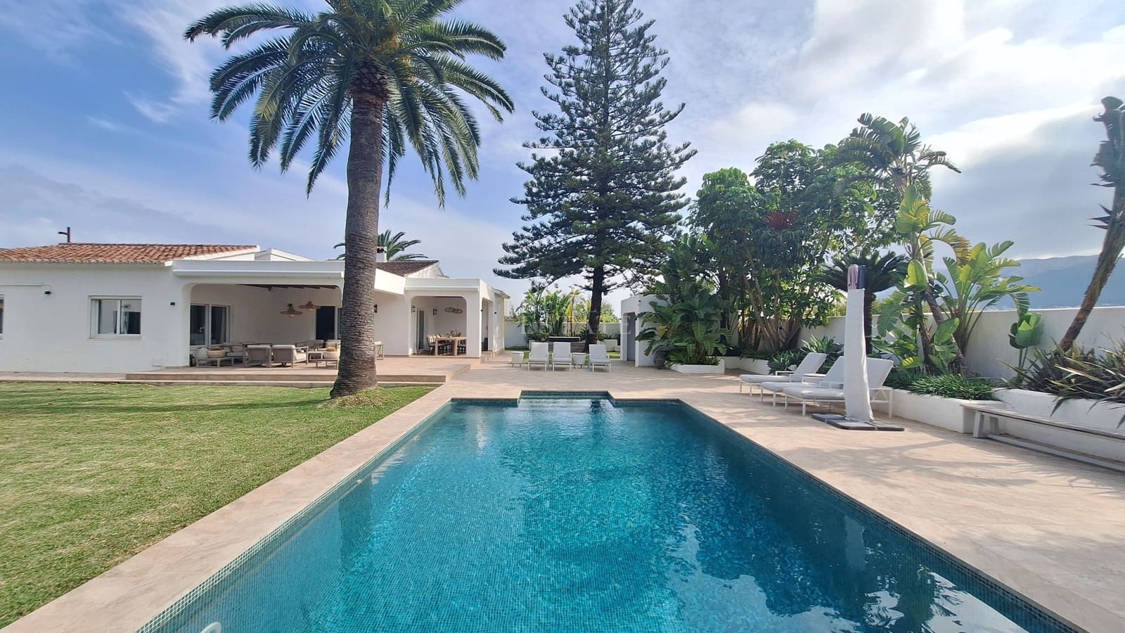 4 soverom Villa til salgs i Denia med svømmebasseng garasje - € 699 950 (Ref: 10186170)