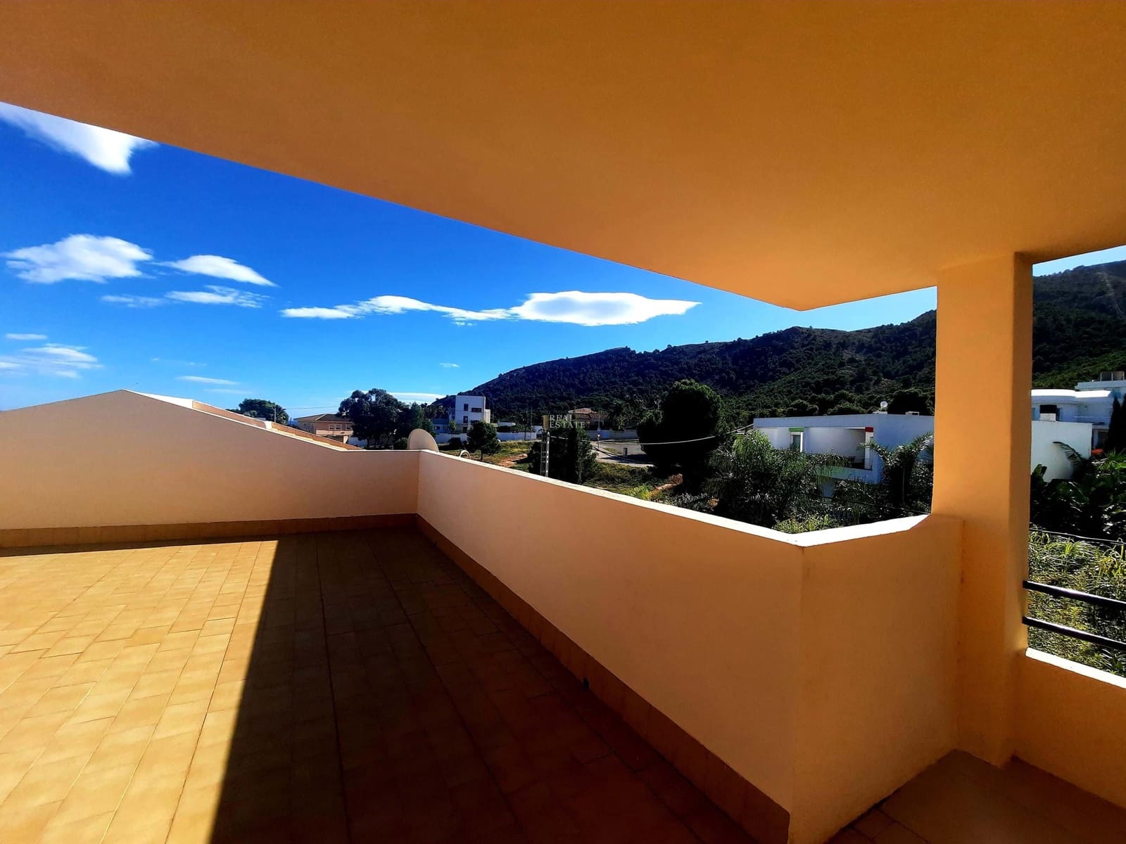 1 bedroom Apartment for sale in Alfaz del Pi / L'Alfas del Pi with pool garage - € 198,000 (Ref: 8555411)