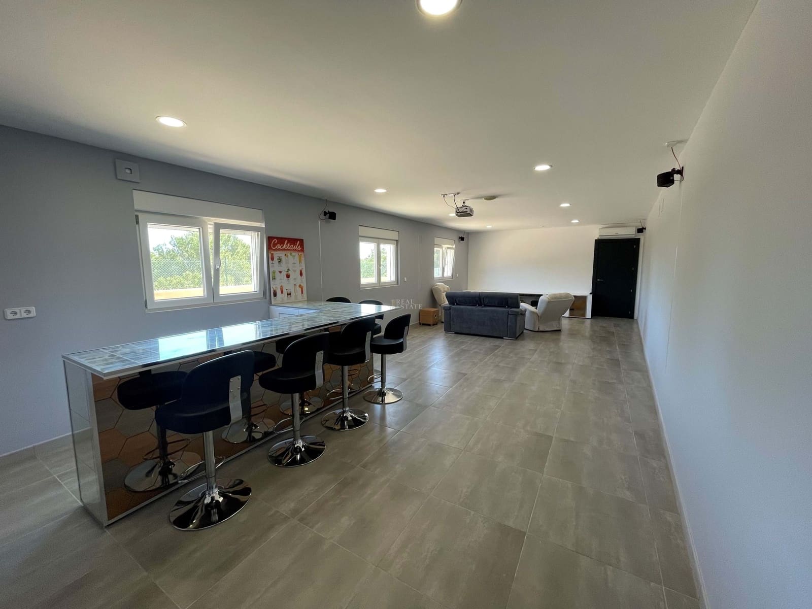 7 bedroom Villa for sale in La Nucia with pool garage - € 2,500,000 (Ref: 8555422)