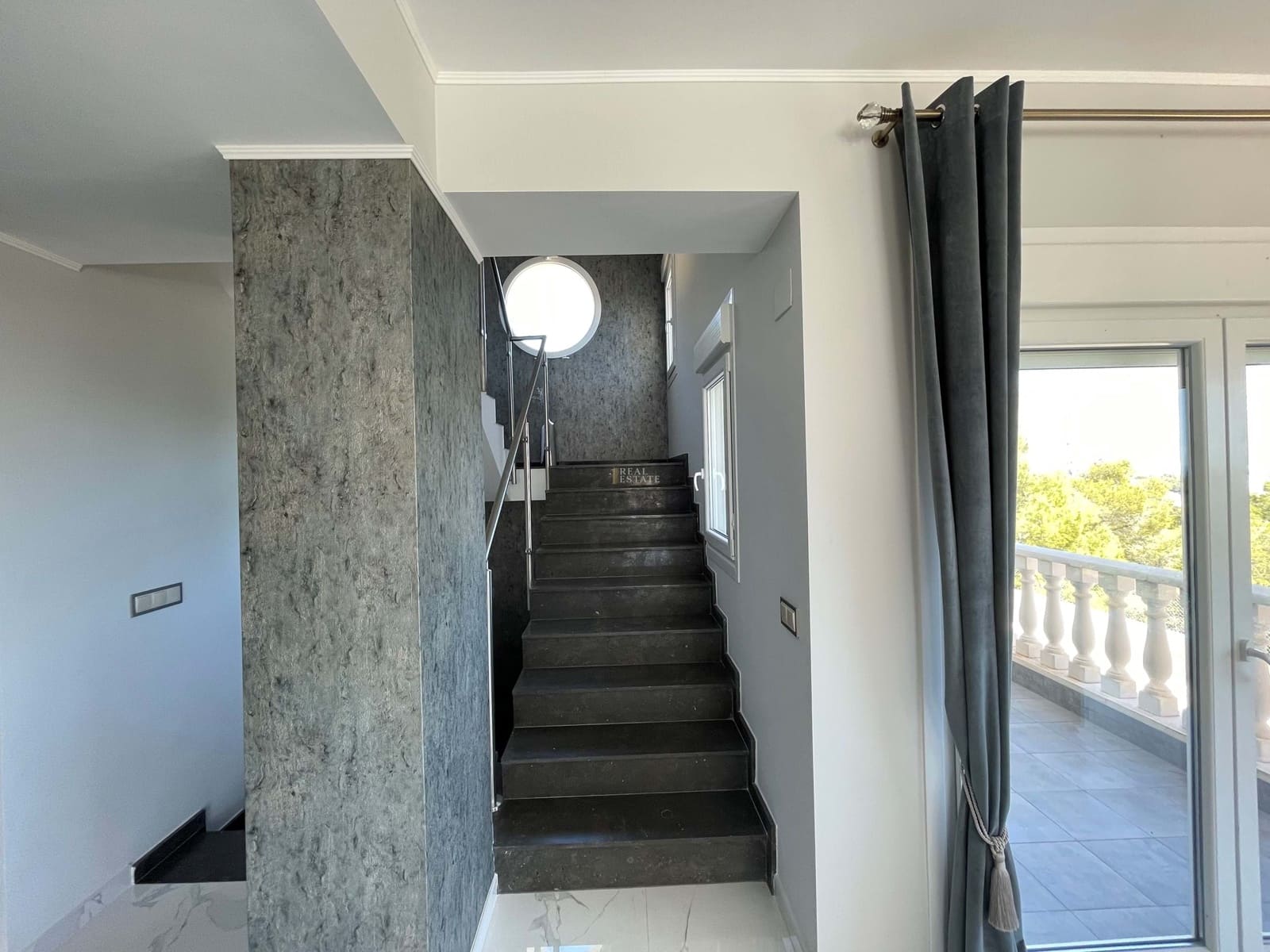 7 bedroom Villa for sale in La Nucia with pool garage - € 2,500,000 (Ref: 8555422)