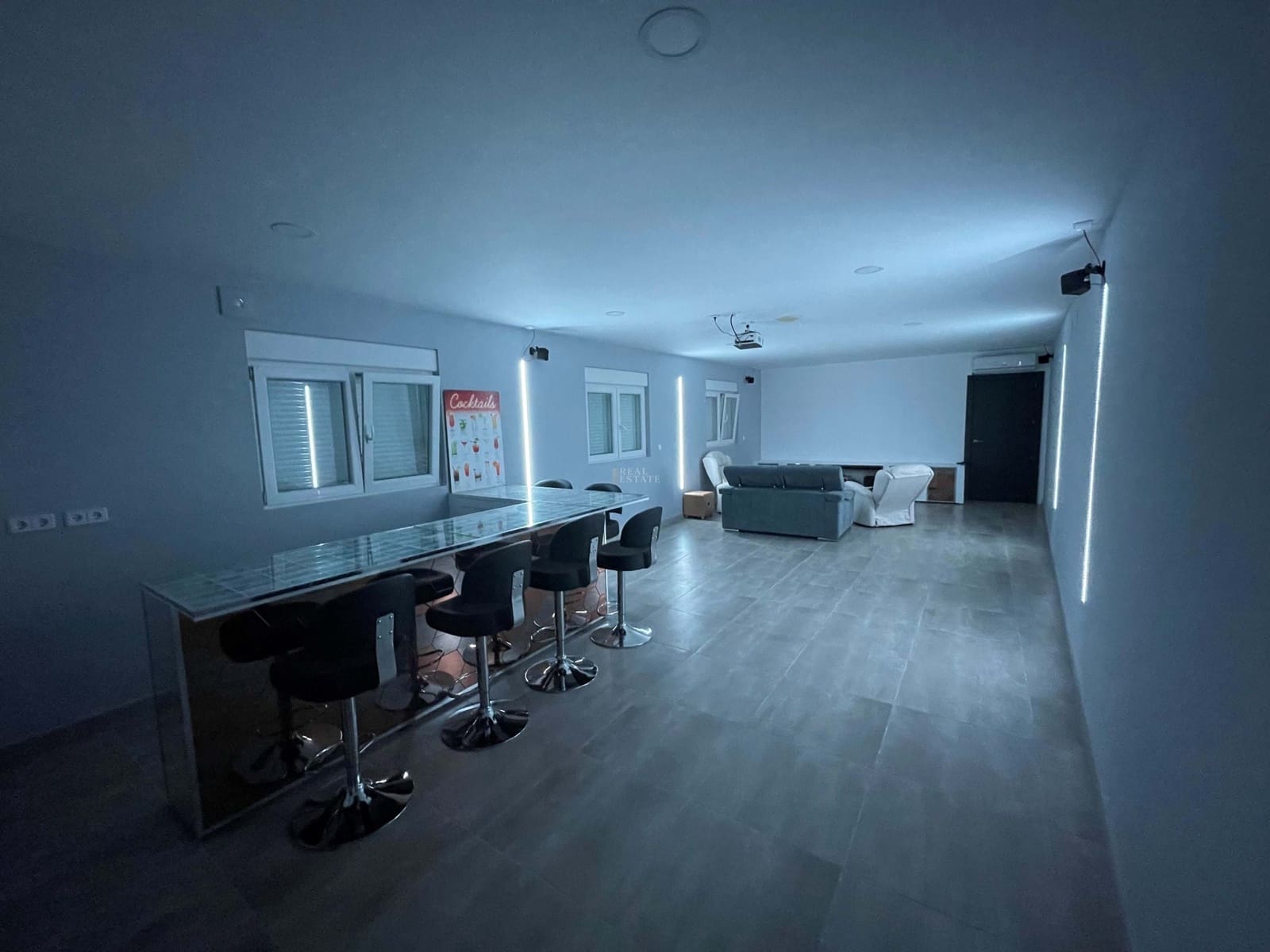 7 bedroom Villa for sale in La Nucia with pool garage - € 2,500,000 (Ref: 8555422)