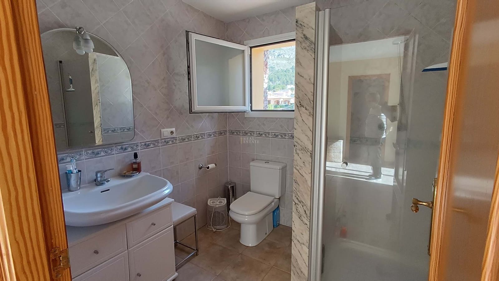 4 bedroom Villa for sale in Barx with pool garage - € 475,000 (Ref: 8555423)