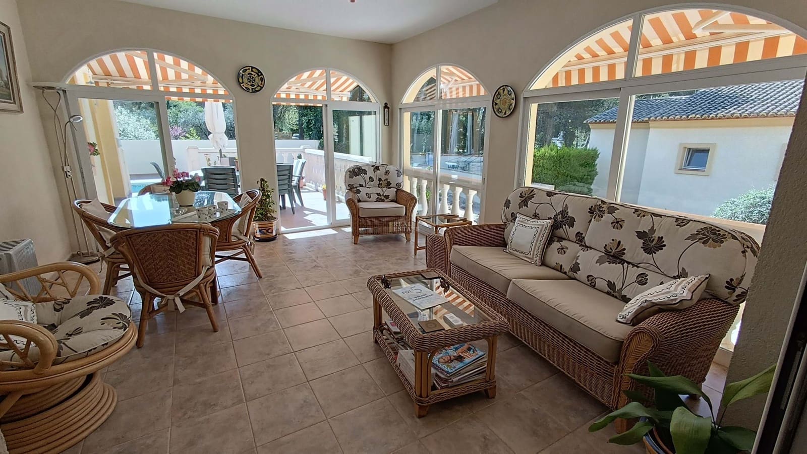 4 bedroom Villa for sale in Barx with pool garage - € 475,000 (Ref: 8555423)