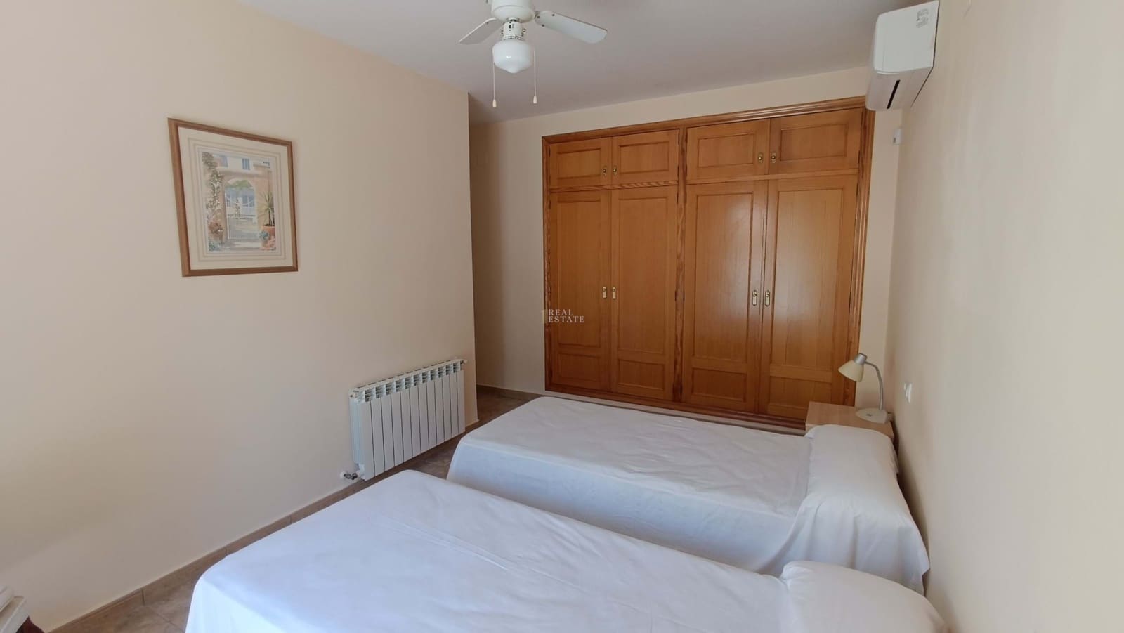 4 bedroom Villa for sale in Barx with pool garage - € 475,000 (Ref: 8555423)