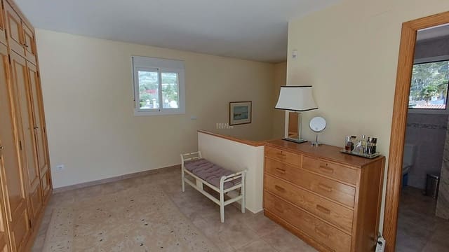 4 soverom Villa til salgs i Barx med svømmebasseng garasje - € 475 000 (Ref: 8555423)