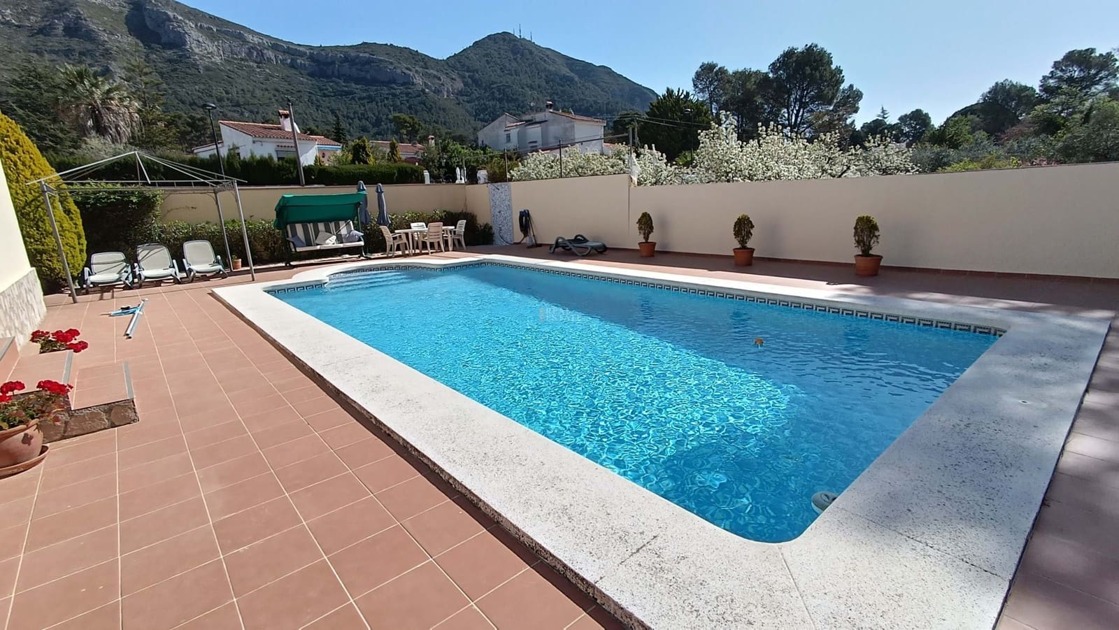 4 bedroom Villa for sale in Barx with pool garage - € 475,000 (Ref: 8555423)