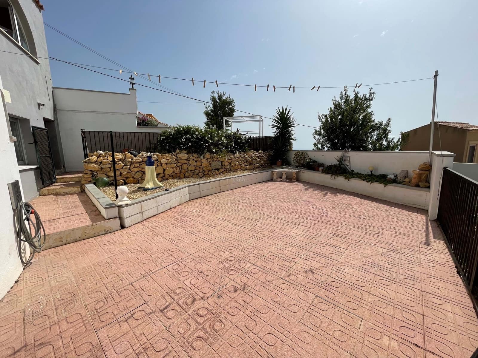 Chalet de 6 habitaciones en La Nucia en venta con piscina garaje - 650.000 € (Ref: 8555442)