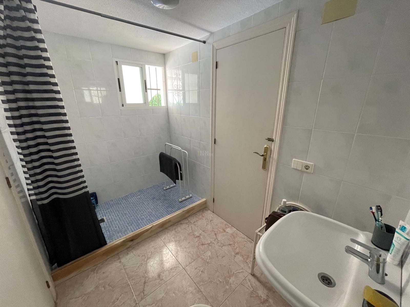 5 chambre Villa/Maison à vendre à La Nucia avec piscine garage - 750 000 € (Ref: 8555448)