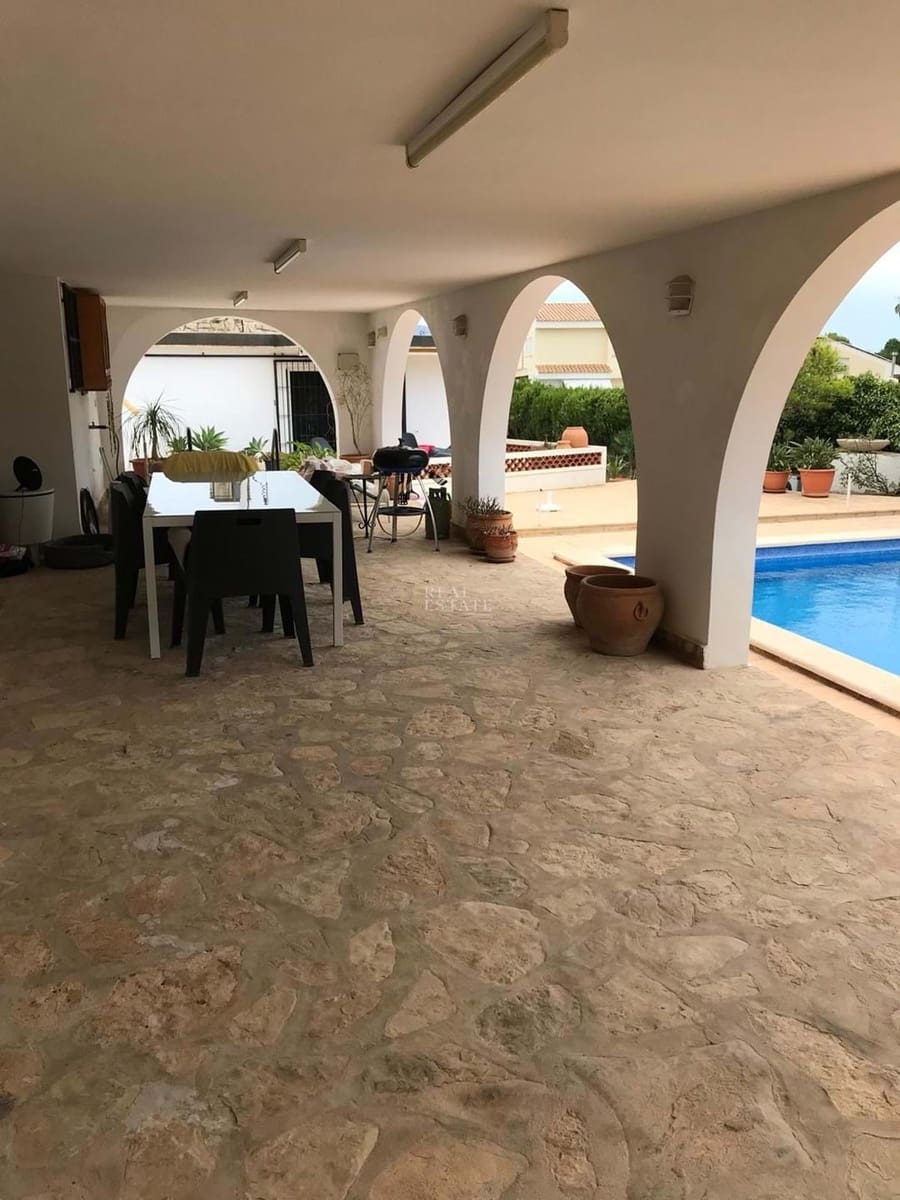 5 chambre Villa/Maison à vendre à La Nucia avec piscine garage - 750 000 € (Ref: 8555448)