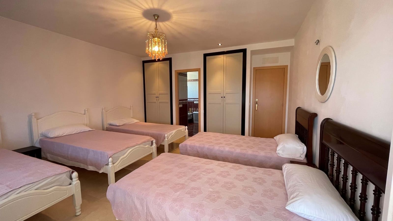 4 bedroom Villa for sale in Alfaz del Pi / L'Alfas del Pi with pool garage - € 1,250,000 (Ref: 8555459)