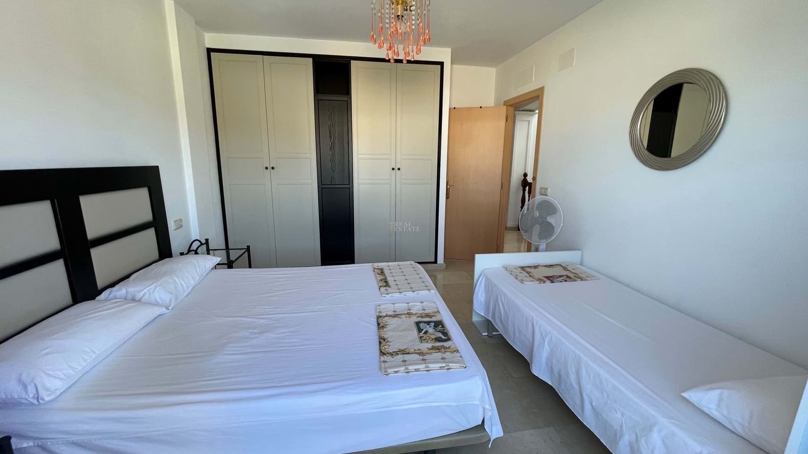 4 bedroom Villa for sale in Alfaz del Pi / L'Alfas del Pi with pool garage - € 1,250,000 (Ref: 8555459)