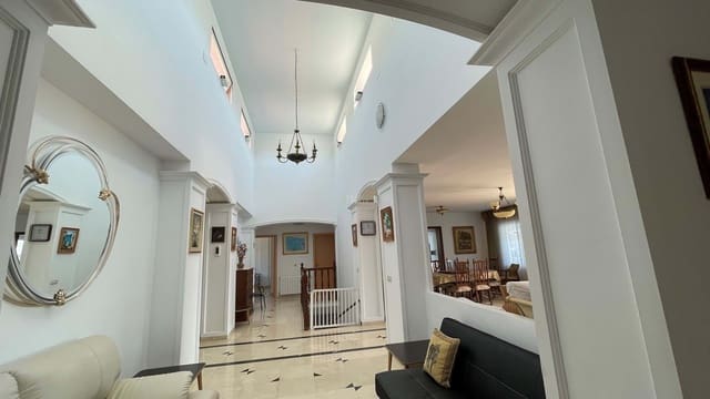 4 quarto Moradia para venda em Alfaz del Pi / L'Alfàs del Pi com piscina garagem - 1 250 000 € (Ref: 8555459)