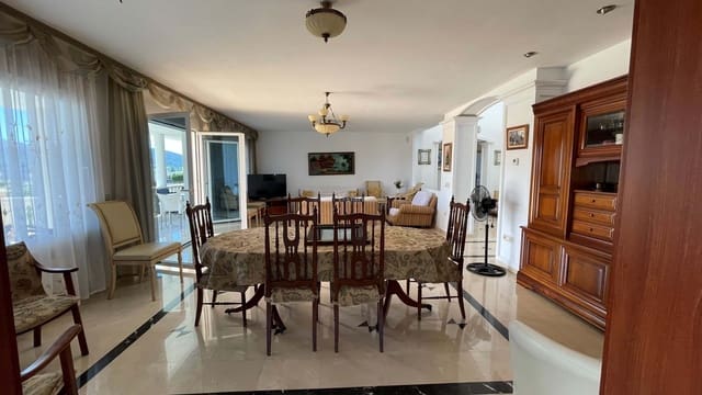 4 quarto Moradia para venda em Alfaz del Pi / L'Alfàs del Pi com piscina garagem - 1 250 000 € (Ref: 8555459)