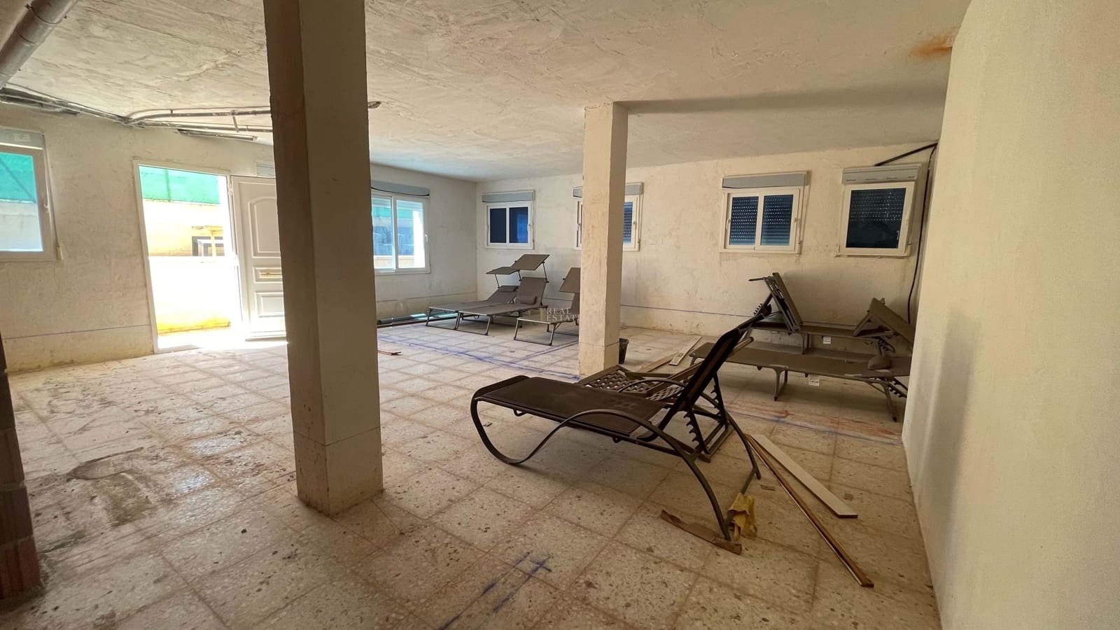 4 bedroom Villa for sale in Alfaz del Pi / L'Alfas del Pi with pool garage - € 1,250,000 (Ref: 8555459)