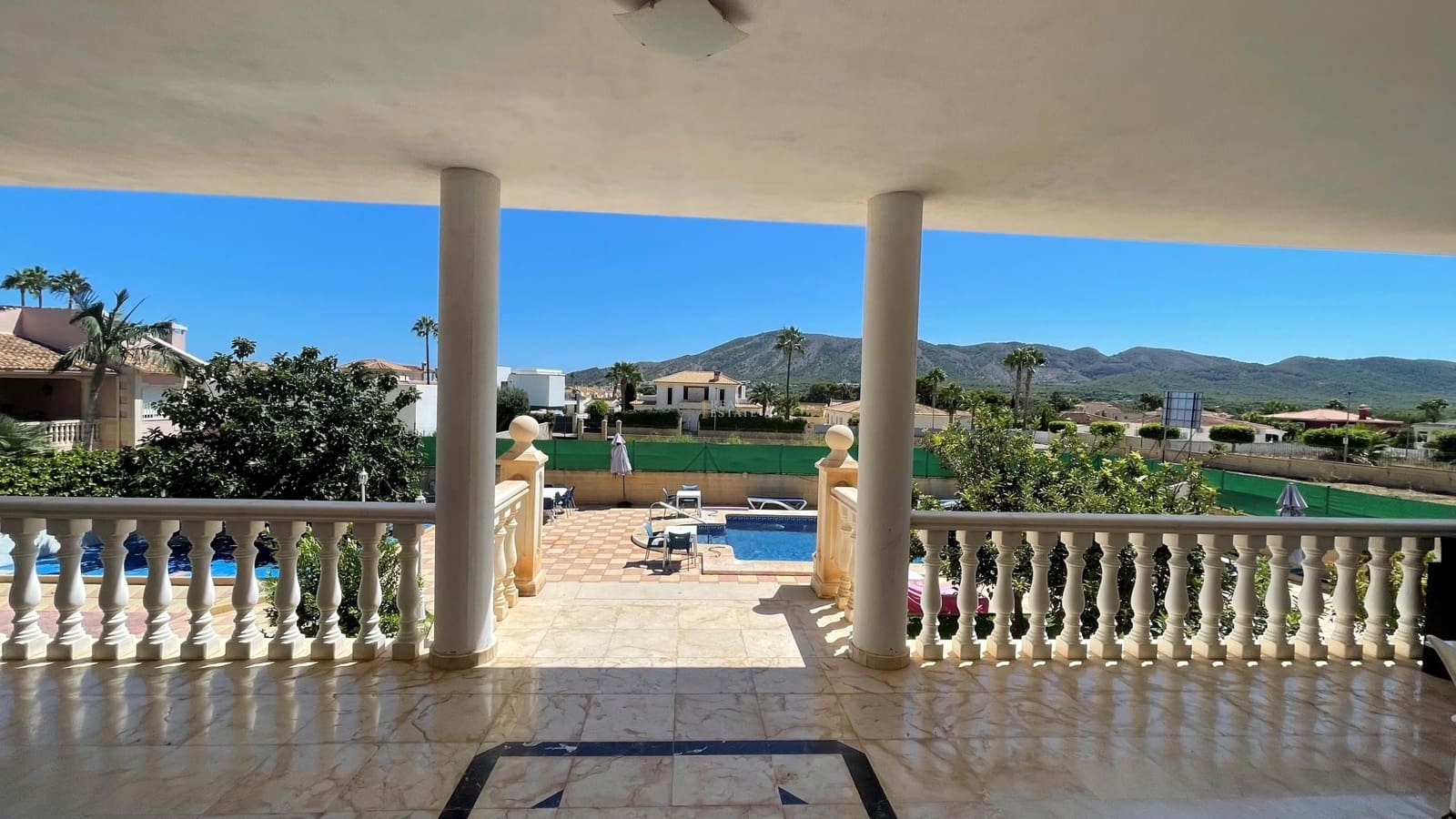 4 bedroom Villa for sale in Alfaz del Pi / L'Alfas del Pi with pool garage - € 1,250,000 (Ref: 8555459)